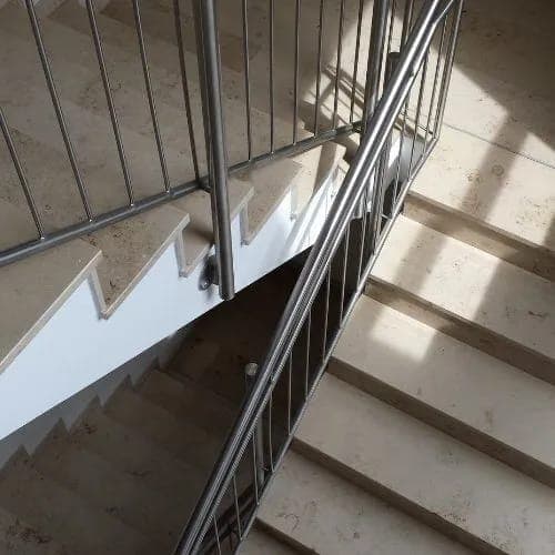 Varför är trapphusstädning viktigt?